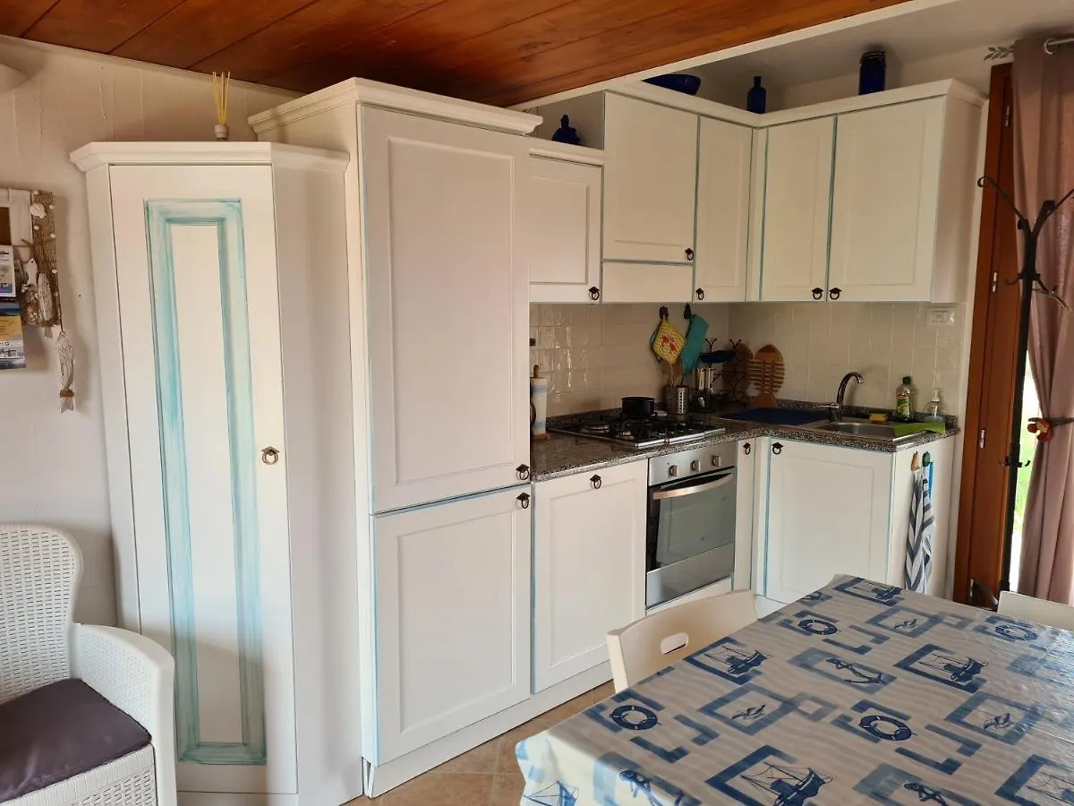 Appartamento In Villa Con Ampia Terrazza Di 27M2 Chia 0*,